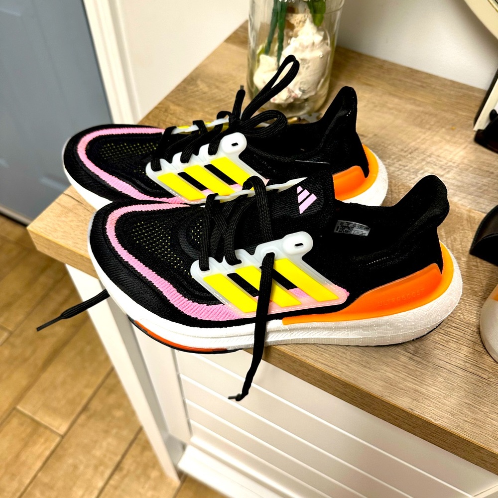 ADIDAS ULTRABOOST LIGHT RUNNING SHOES